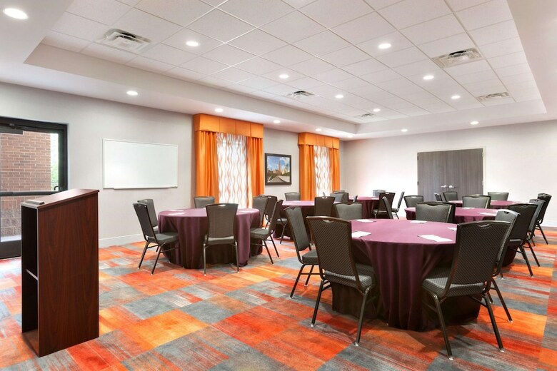 Hotel Hampton Inn North Olmsted Cleveland Airport