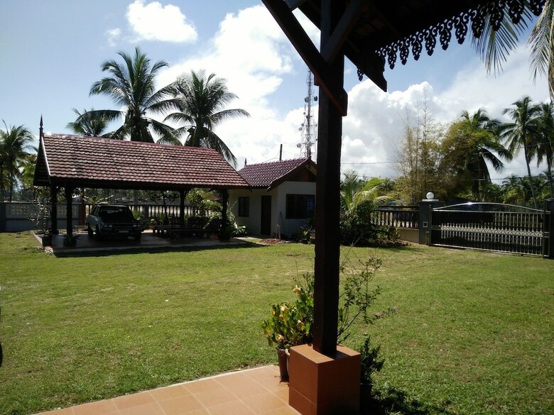 Bayu Beach Penarek