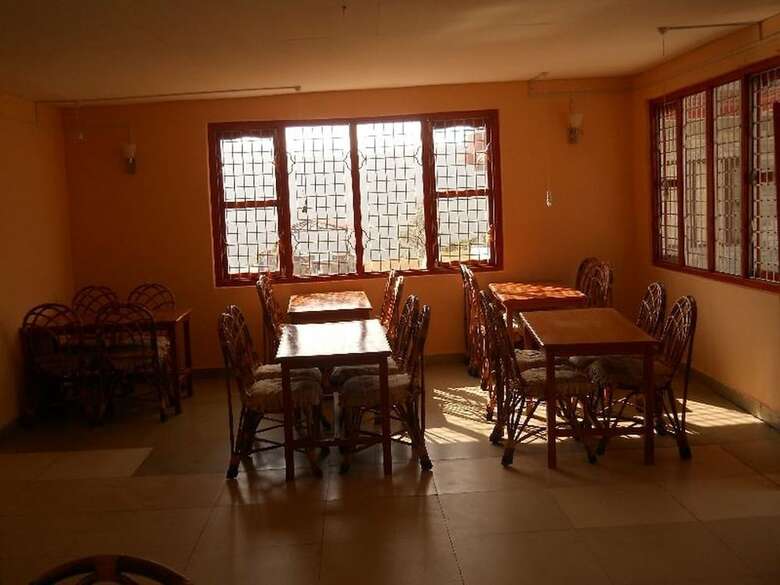 Hotel Dhampus Resort