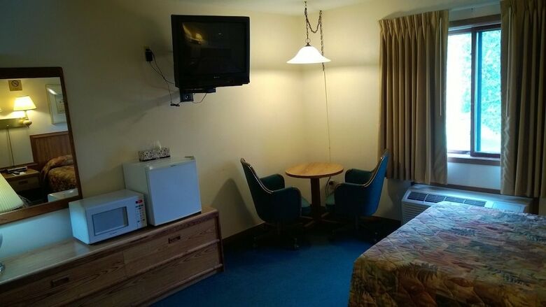 Hotel The Travelers Inn