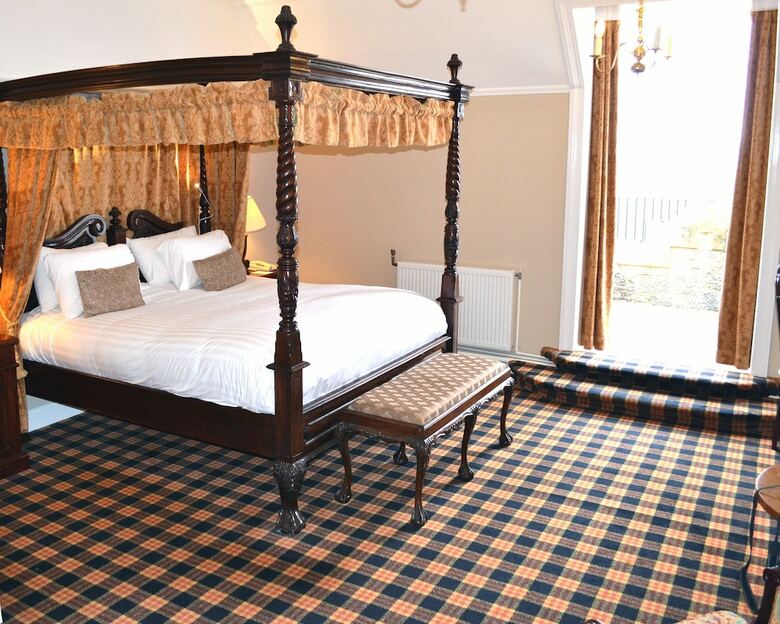 Tulloch Castle Hotel