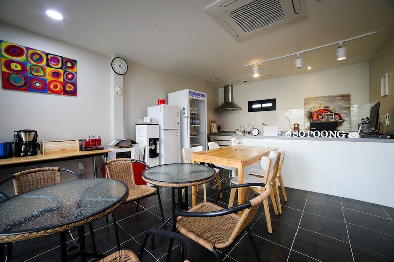 Hostal Sopoong Guest House - Hostel