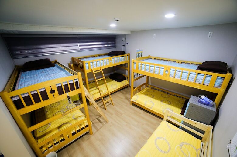 Hostal Sopoong Guest House - Hostel
