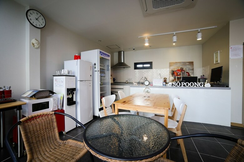 Hostal Sopoong Guest House - Hostel