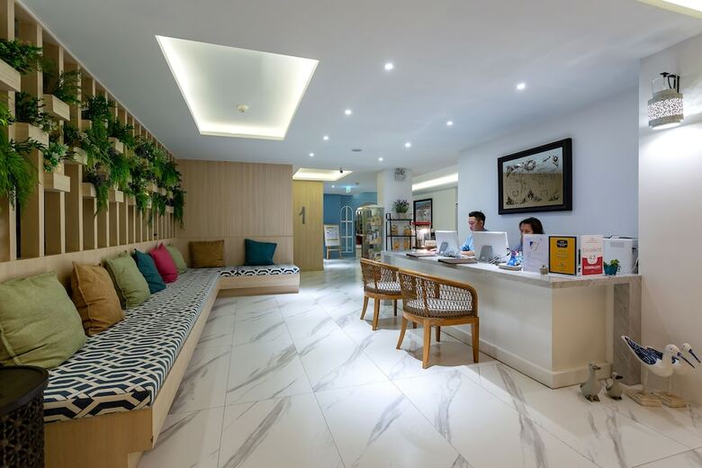 Hotel Costa Village Bangsaray