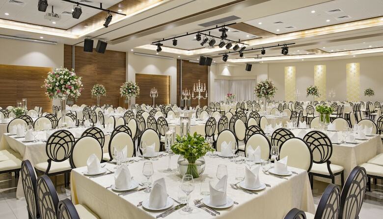Hotel Ramada By Wyndham Nazareth