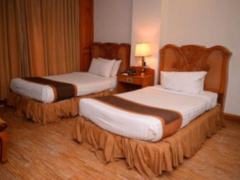 Hotel Hilton Suites