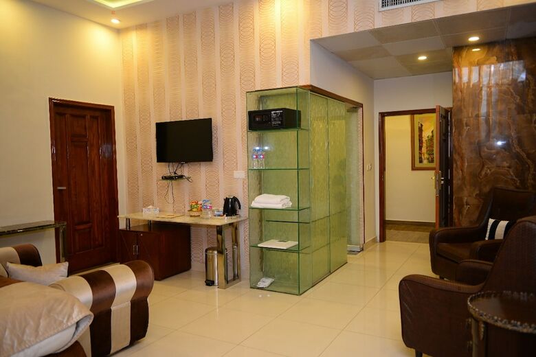 Hotel Hilton Suites