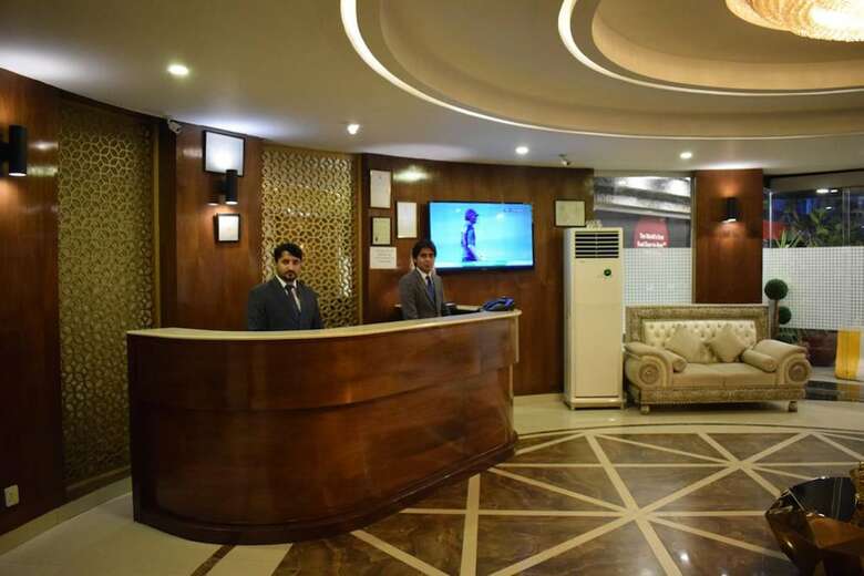 Hotel Hilton Suites