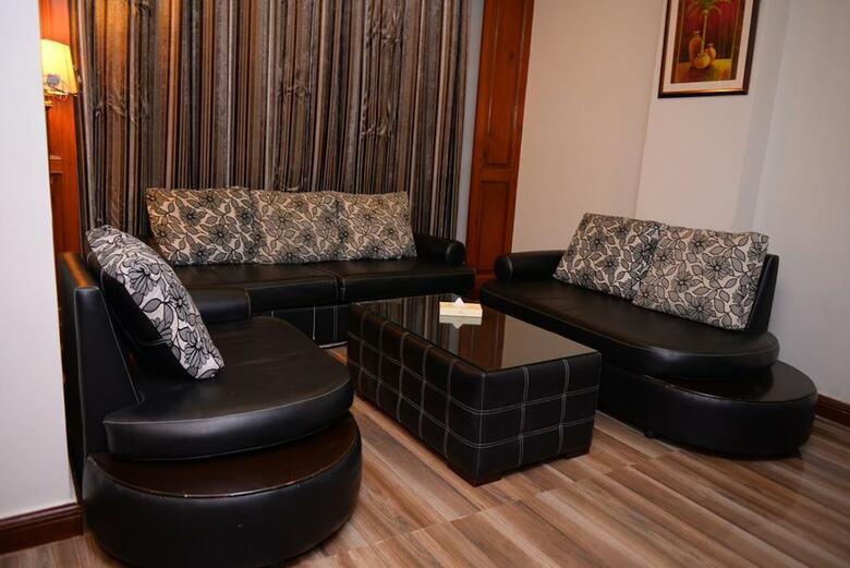 Hotel Hilton Suites