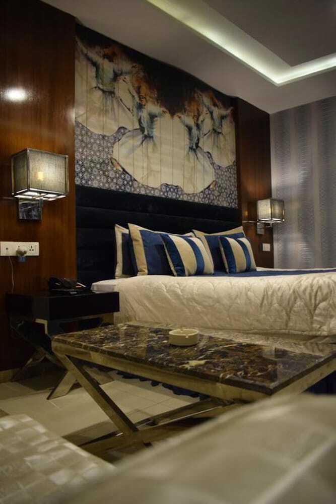 Hotel Hilton Suites