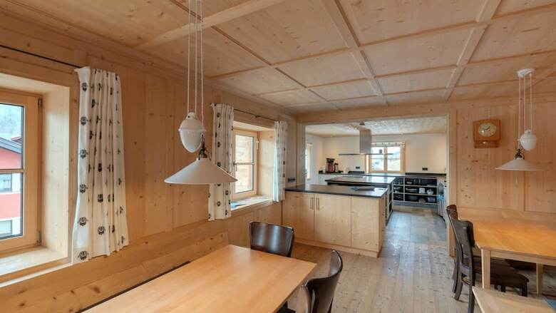 Alpen Select Lodge For 16-24 People