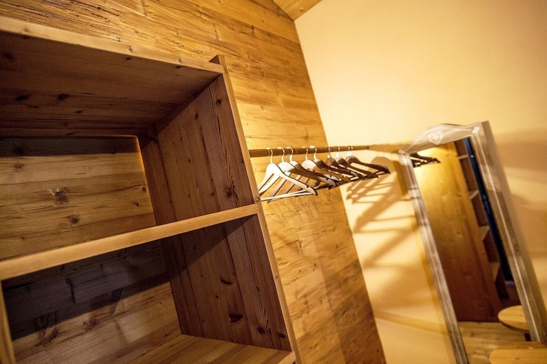 Alpen Select Lodge For 16-24 People
