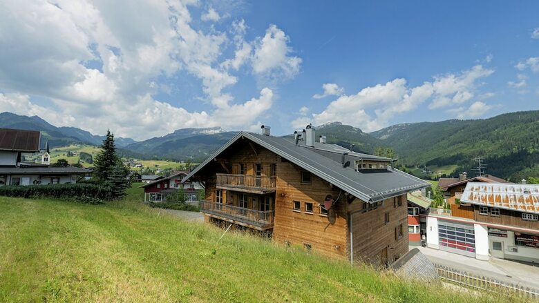 Alpen Select Lodge For 16-24 People