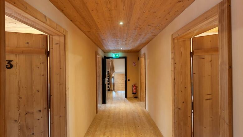 Alpen Select Lodge For 16-24 People