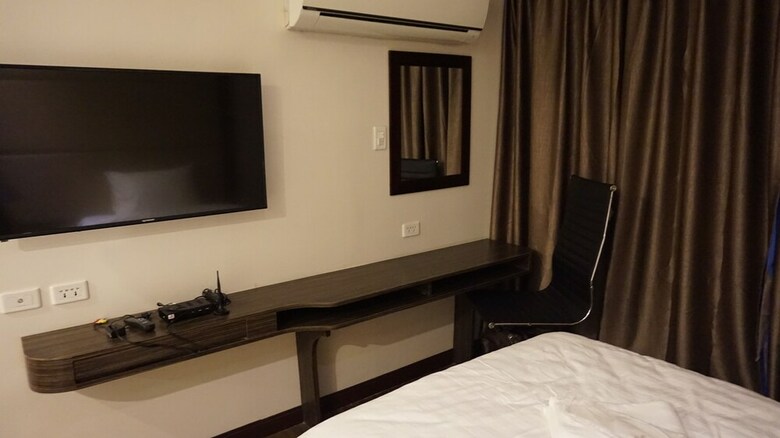 Hotel West Avenue Suites
