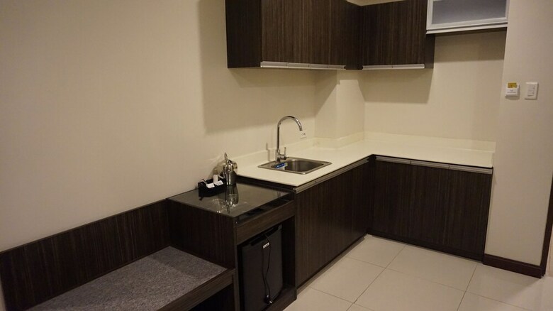 Hotel West Avenue Suites