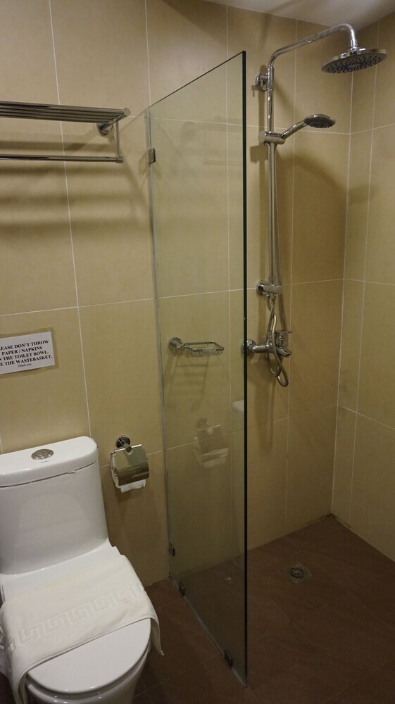 Hotel West Avenue Suites