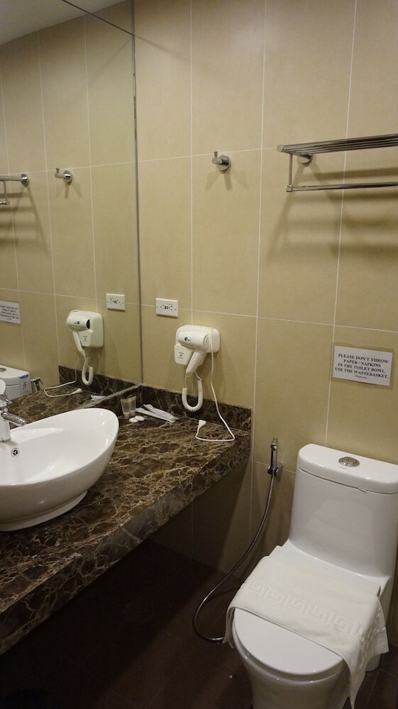 Hotel West Avenue Suites