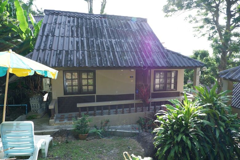 Kata Beachwalk Hotel And Bungalows