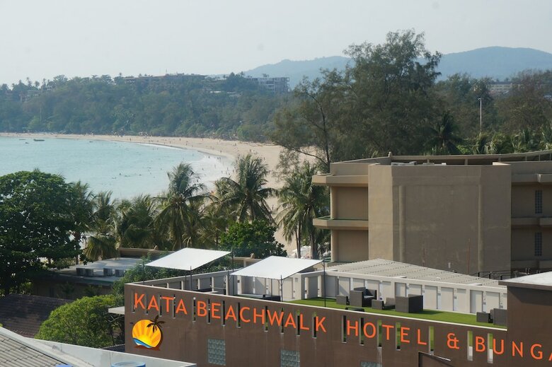 Kata Beachwalk Hotel And Bungalows