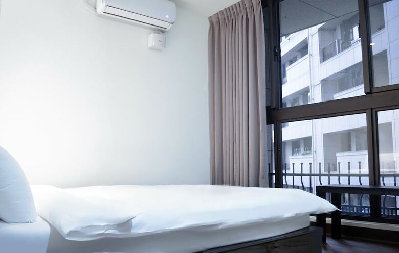 Hostal Starbox Hostel