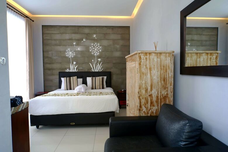 Villa 808 Residence