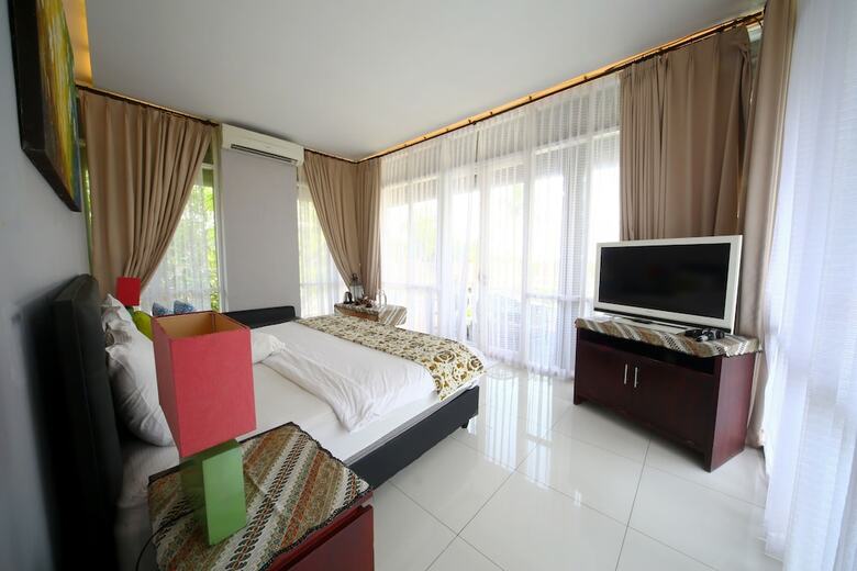 Villa 808 Residence