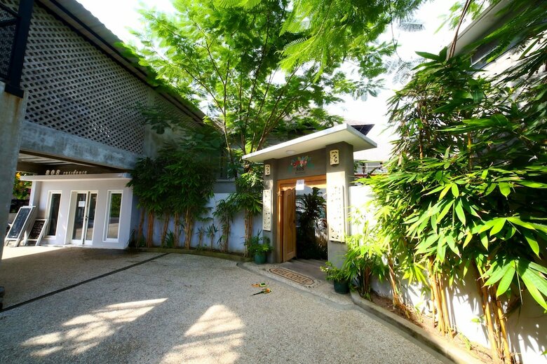 Villa 808 Residence