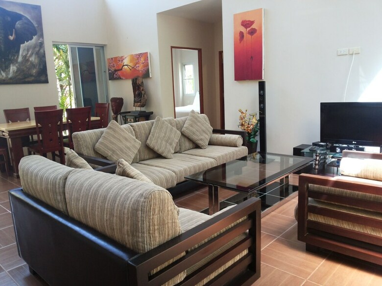 Villa Sakoo Valley Naithon Beach