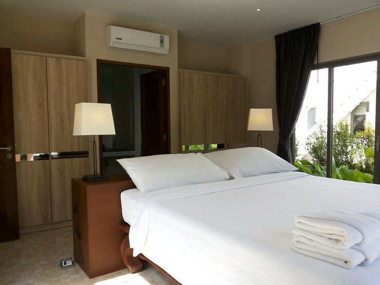Villa Sakoo Valley Naithon Beach