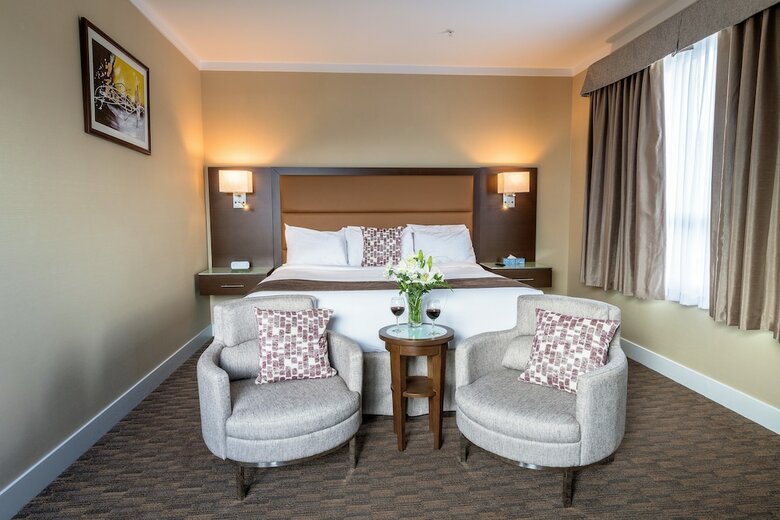 Mstar Hotel