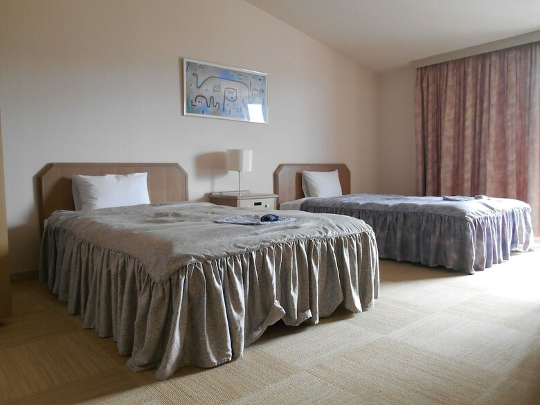 Yufuin Kinrinko Hotel