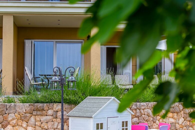 Aparthotel Luxury Villa Luce