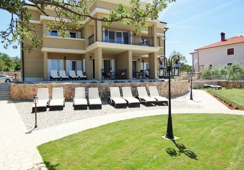 Aparthotel Luxury Villa Luce