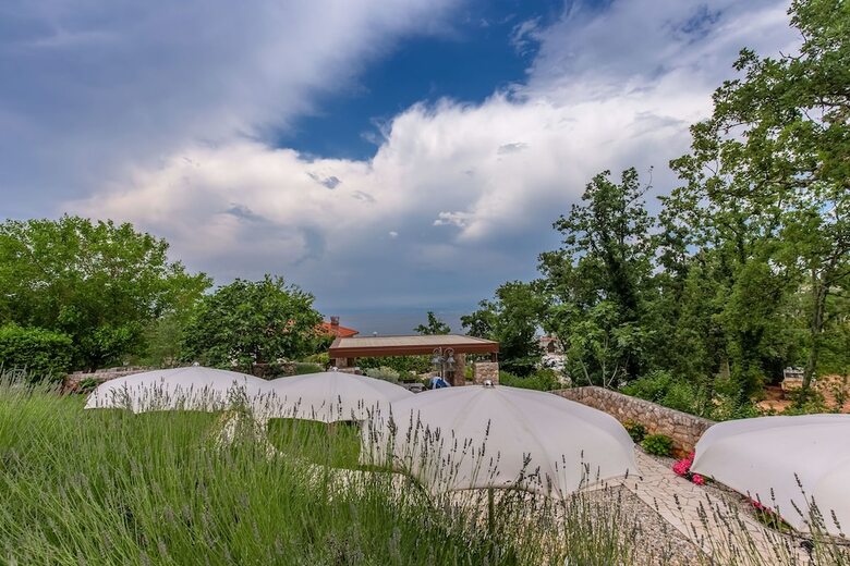 Aparthotel Luxury Villa Luce