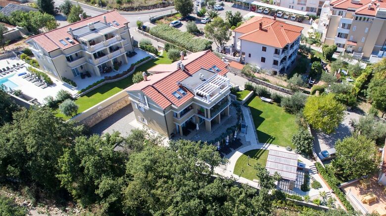 Aparthotel Luxury Villa Luce