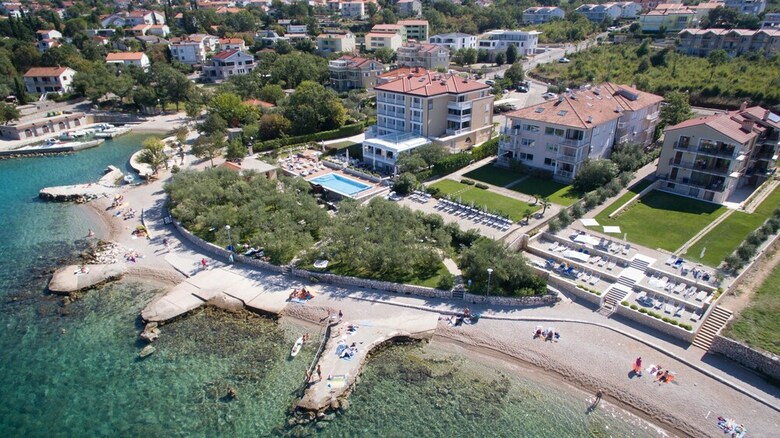 Aparthotel Luxury Villa Mande