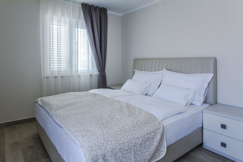 Aparthotel Luxury Villa Mande