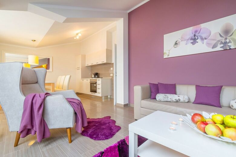 Aparthotel Luxury Villa Mande