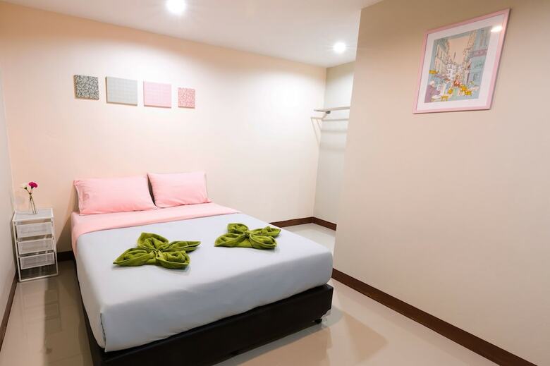 Hostal Wanderlust Bangkok Hostel