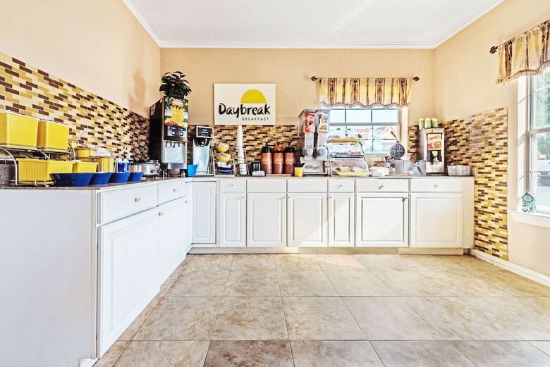 Hotel Days Inn By Wyndham Gainesville