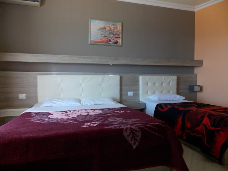 Hotel Mediterrane