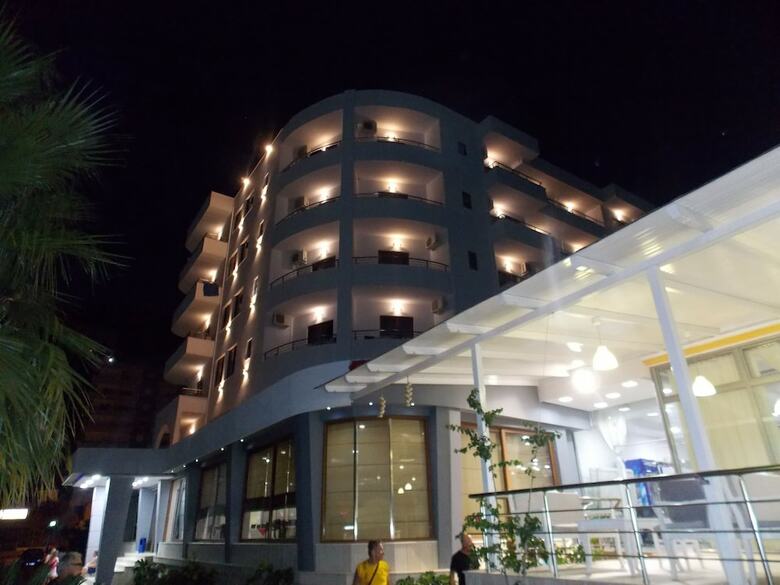 Hotel Mediterrane