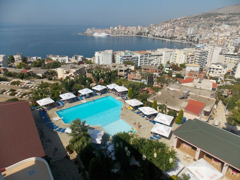 Hotel Mediterrane
