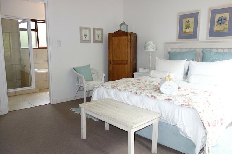 Hotel Cherry Berry Guest House