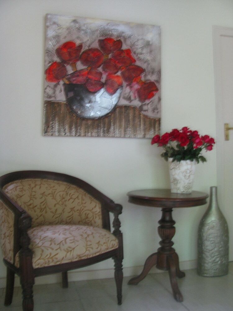 Hotel Cherry Berry Guest House