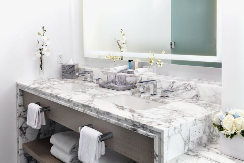 Hotel H2o Suites - Adults Only