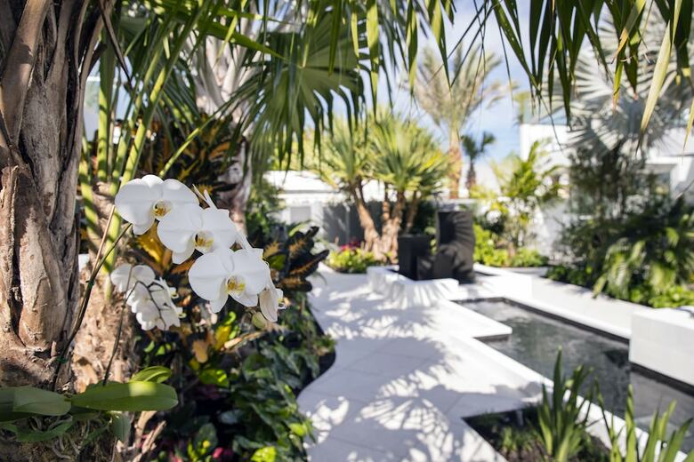 Hotel H2o Suites - Adults Only