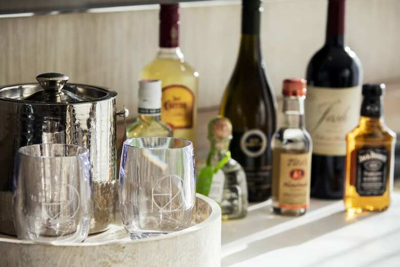 Hotel H2o Suites - Adults Only